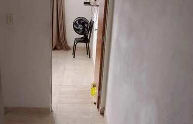 Imagem 3: VENDO CASA PRÓX AO COMPLEXO 8