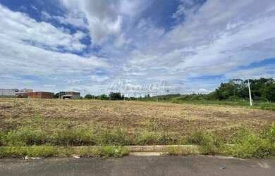 Imagem: O terreno possui 281m² de Área e está localizado em Centro