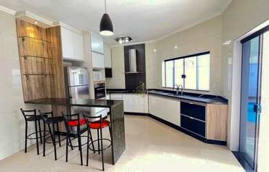 Imagem: Casa com 3 dormitórios para alugar, 270 m² por R$ 8.280,00/mês