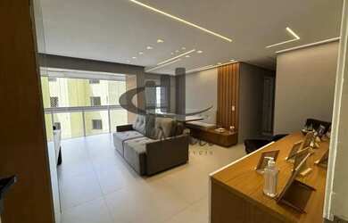 Imagem: O apartamento possui 2 Dormitórios, 1 Banheiro, 2 Vagas na