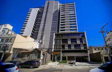 Imagem: O apartamento possui 2 Dormitórios, 1 Banheiro, 2 Vagas na