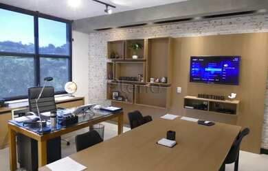 Imagem: O depósito possui 1 Vaga na garagem e 34m² de Área e está