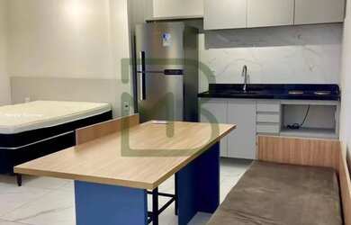 Imagem: O apartamento possui 1 Dormitório, 1 Banheiro, 1 Vaga na garagem