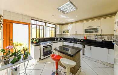 Imagem 12: Casa com lazer e vista livre em pleno São Mateus para venda