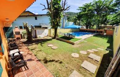 Imagem 3: Casa com Piscina em Condomínio no Guarujá Temporada -Ao lado do pier