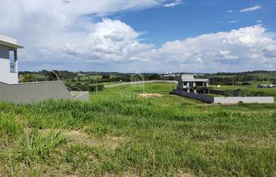 Imagem: O terreno possui 1.200m² de Área e está localizado em Parque