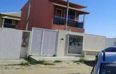 Imagem: A casa possui 3 Dormitórios, 3 Banheiros, 3 Vagas na garagem