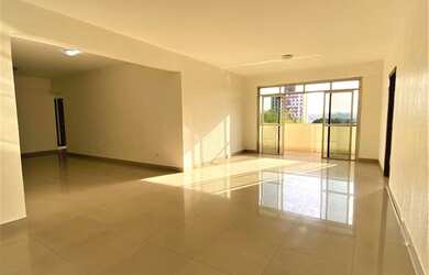 Imagem: O apartamento possui 5 Dormitórios, 4 Banheiros, 1 Vaga na