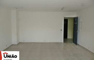 Imagem: O depósito possui 1 Vaga na garagem, 36m² de Área e está