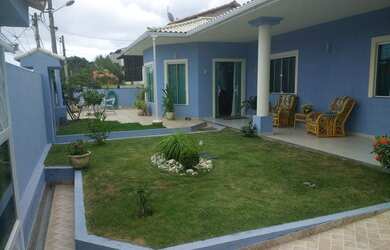 Imagem: A casa possui 5 Dormitórios, 4 Banheiros, 3 Vagas na garagem