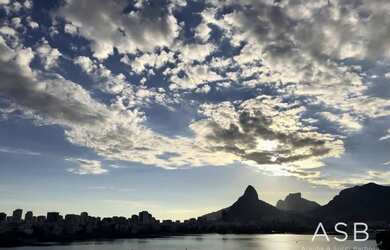 Imagem 2: Vistão da Lagoa com 4 quartos à venda, 374 m² por R$ 7.400.000 - Lagoa - Rio de Janeiro/RJ