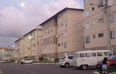 Imagem: O apartamento possui 2 Dormitórios, 1 Banheiro, 1 Vaga na garagem