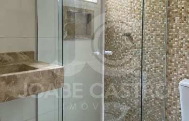 Imagem: A casa possui 3 Dormitórios, 2 Banheiros, 1 Vaga na garagem