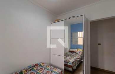 Imagem: A casa possui 3 Dormitórios, 3 Banheiros, 2 Vagas na garagem