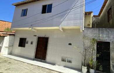 Imagem: A casa possui 3 Dormitórios, 2 Banheiros, 52m² de Área e