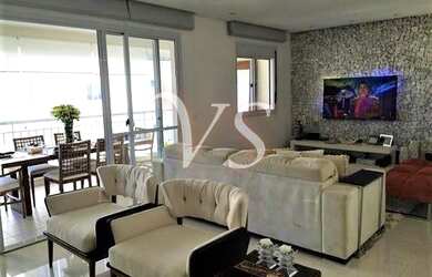 Imagem: O apartamento possui 3 Dormitórios, 3 Banheiros, 2 Vagas na