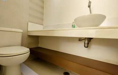 Imagem 9: Sobrado três suítes e tres vagas ,seminovo na Vila Mariana