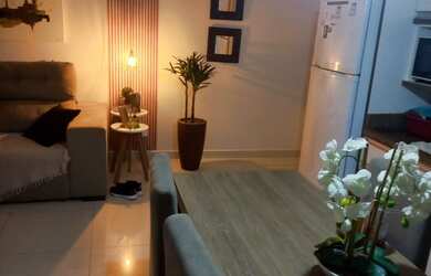 Imagem: O apartamento possui 2 Dormitórios, 1 Banheiro, 1 Vaga na garagem