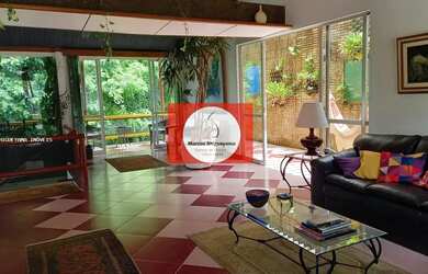 Imagem: A casa em condomínio possui 3 Dormitórios, 3 Banheiros, 4