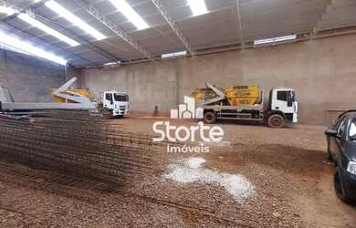 Imagem: O depósito possui 1.300m² de Área e está localizado em