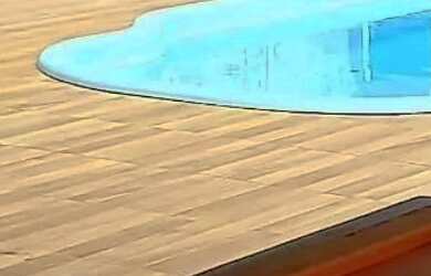 Imagem: A casa possui 3 Dormitórios, Acomodam 10 pessoas, 5 Vagas na