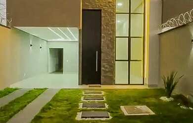 Imagem: A casa possui 3 Dormitórios, 3 Banheiros, 2 Vagas na garagem