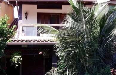 Imagem: A casa à venda possui 4 Dormitórios, 2 Banheiros, 2 Vagas