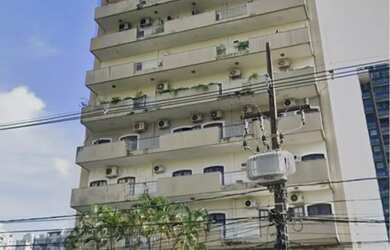 Imagem: O apartamento possui 3 Dormitórios, 2 Vagas na garagem, 215m²