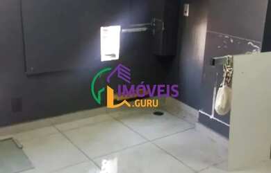 Imagem: O depósito possui 2 Vagas na garagem, 97m² de Área e está