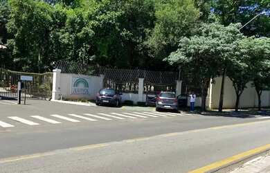 Imagem: O terreno possui 300m² de Área e está localizado em Joao