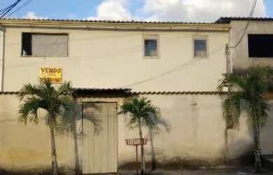 Imagem 1: Galpão e casa. 225m² de Área, 2 Vagas na garageme2 Dormitórios