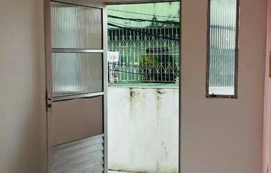 Imagem: A casa possui 1 Dormitório, 1 Banheiro e 54m² de Área e está