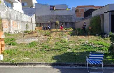 Imagem: O terreno possui 300m² de Área e está localizado em Eugênio