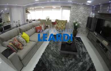 Imagem: O apartamento possui 3 Dormitórios, 4 Banheiros, 2 Vagas na