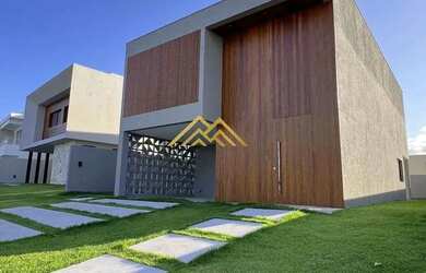 Imagem: A casa em condomínio possui 4 Dormitórios, 5 Banheiros, 4