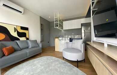 Imagem: O apartamento possui 1 Dormitório, 1 Banheiro, 1 Vaga na garagem