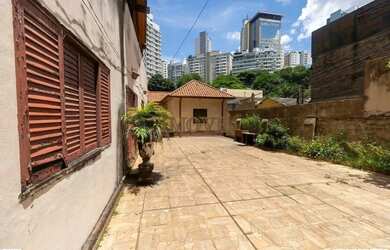 Imagem: O terreno possui 357m² de Área e está localizado em Bela