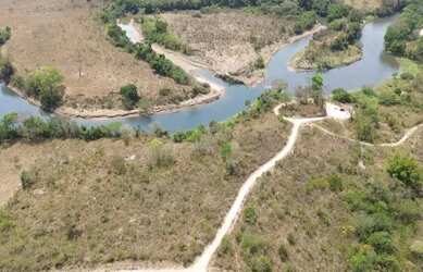 Imagem: A casa em condomínio possui 3 Dormitórios, 2 Banheiros, 3