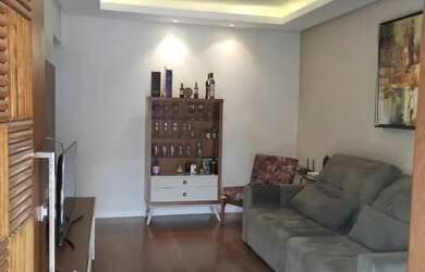 Imagem: A casa possui 2 Dormitórios, 3 Banheiros, 1 Vaga na garagem