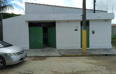 Imagem: A casa em condomínio possui 3 Dormitórios, 3 Banheiros, 3