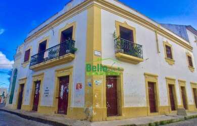 Imagem: A casa possui 4 Dormitórios, 3 Banheiros, 2 Vagas na garagem