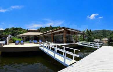 Imagem 6: Mansão a Venda no Residencial Marina Guarujá no Canal de Bertioga