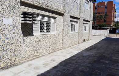 Imagem: O apartamento possui 4 Dormitórios, 2 Banheiros, 1 Vaga na