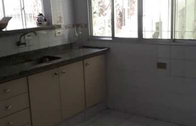 Imagem 4: Casa para aluguel possui 50 metros quadrados com 1 quarto em Parque Bitaru...