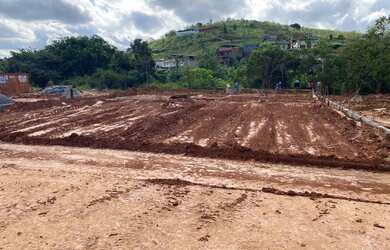 Imagem: O terreno possui 330m² de Área e está localizado em Centro