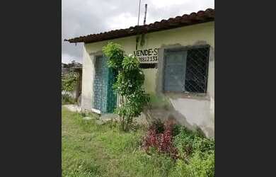 Imagem: A casa possui 3 Dormitórios, 2 Banheiros e está localizado