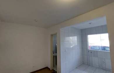 Imagem: A kitnet possui 1 Dormitório, 1 Banheiro, 1 Vaga na garagem