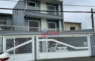 Imagem: A casa possui 4 Dormitórios, 2 Banheiros, 2 Vagas na garagem