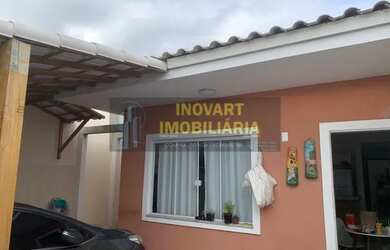 Imagem: A casa possui 2 Dormitórios, 2 Banheiros, 1 Vaga na garagem