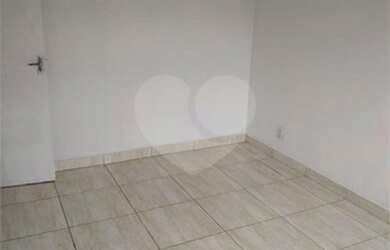 Imagem: O apartamento à venda possui 2 Dormitórios, 2 Banheiros, 2